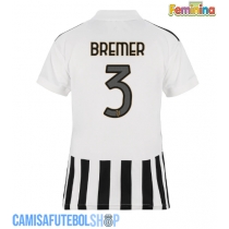 Camisa de time de futebol Juventus Gleison Bremer #3 Replicas 1º Equipamento Feminina 2026-27 Manga Curta
